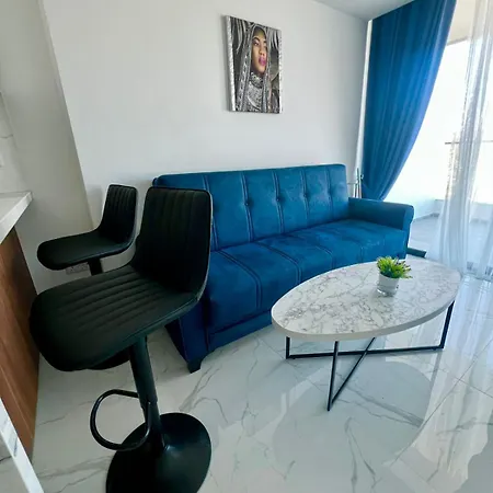 Grand Sapphire Apartment Aglantzia
